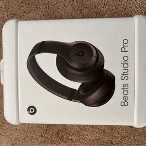 Beats Studio Pro Headphones - Black